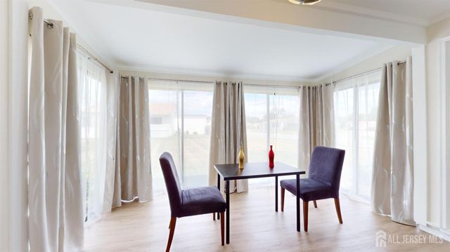 9-c Aspen Plaza, Monroe, NJ 08831
