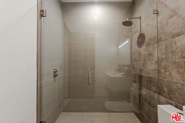 356 N La Jolla Avenue, Los Angeles, CA 90048