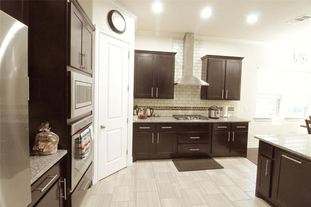 15100 Iveans WAY, Austin, TX 78717