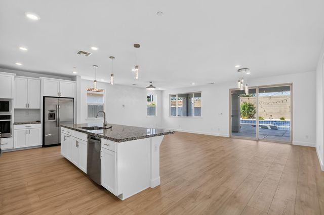 9673 Sedgefield Cir, Elk Grove, CA 95624