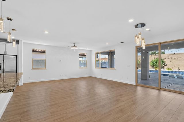 9673 Sedgefield Cir, Elk Grove, CA 95624