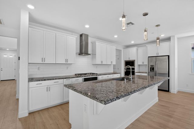 9673 Sedgefield Cir, Elk Grove, CA 95624
