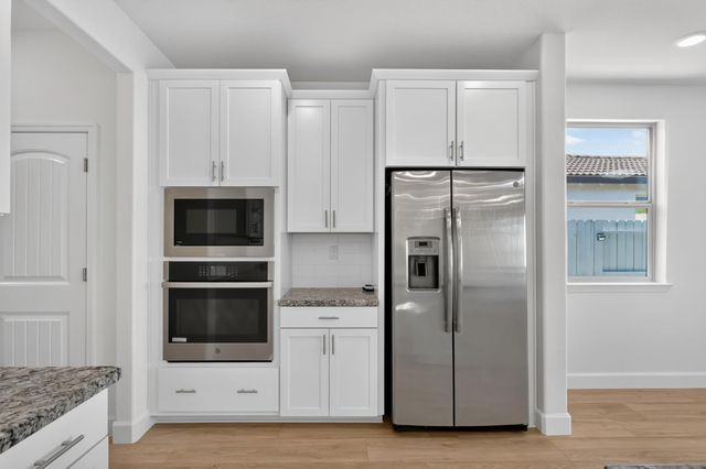 9673 Sedgefield Cir, Elk Grove, CA 95624