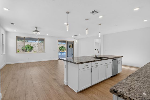 9673 Sedgefield Cir, Elk Grove, CA 95624