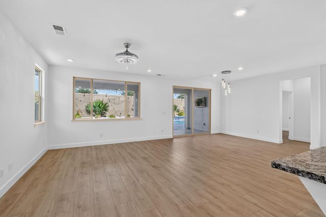 9673 Sedgefield Cir, Elk Grove, CA 95624