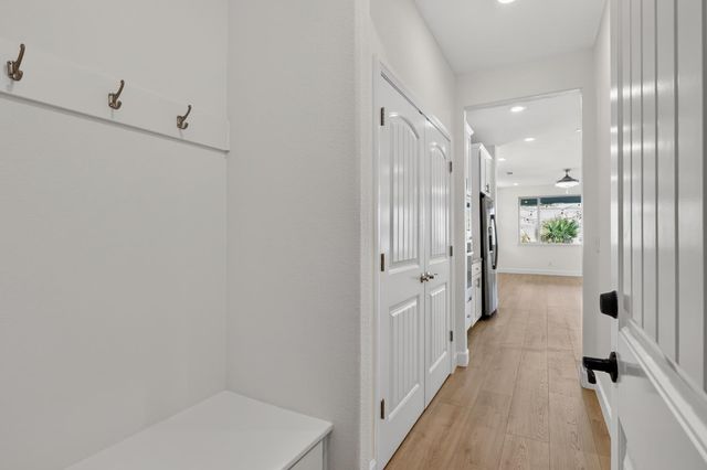9673 Sedgefield Cir, Elk Grove, CA 95624