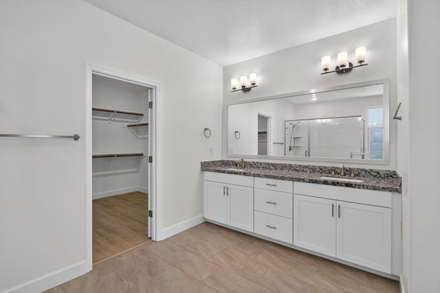 9673 Sedgefield Cir, Elk Grove, CA 95624