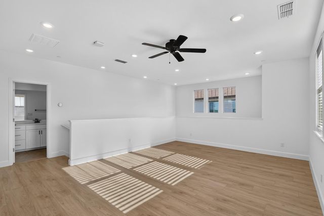 9673 Sedgefield Cir, Elk Grove, CA 95624