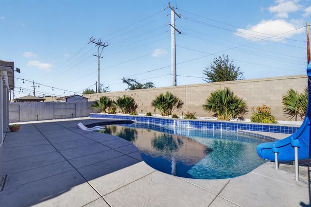 9673 Sedgefield Cir, Elk Grove, CA 95624