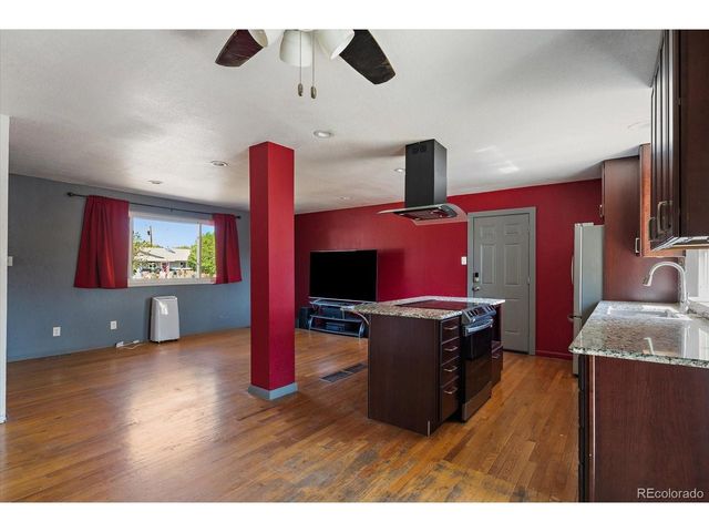 1048 Granby St, Aurora, CO 80011
