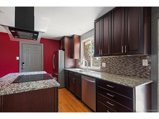 1048 Granby St, Aurora, CO 80011