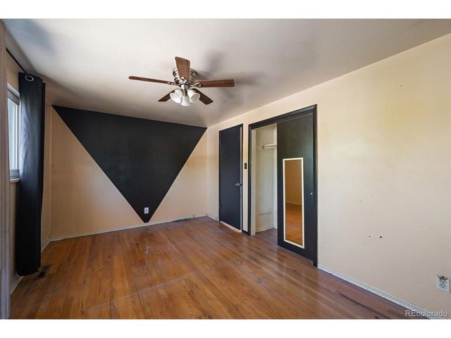 1048 Granby St, Aurora, CO 80011