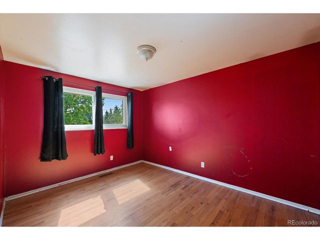 1048 Granby St, Aurora, CO 80011