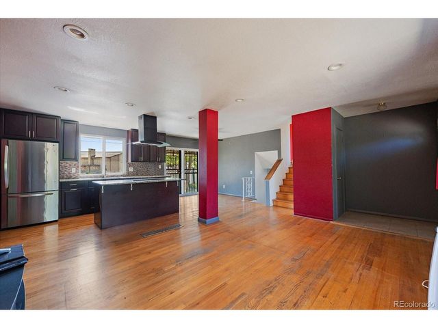 1048 Granby St, Aurora, CO 80011