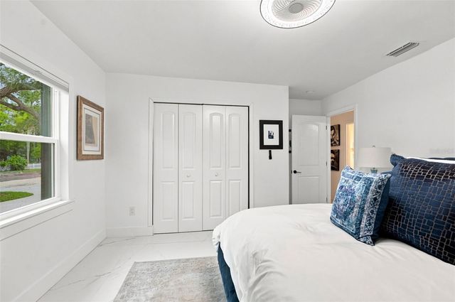 530 LOCKLIE STREET, Dunedin, FL 34698