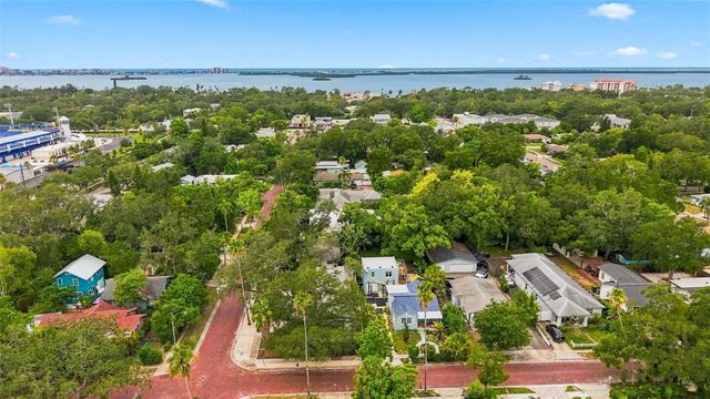 530 LOCKLIE STREET, Dunedin, FL 34698