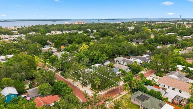 530 LOCKLIE STREET, Dunedin, FL 34698