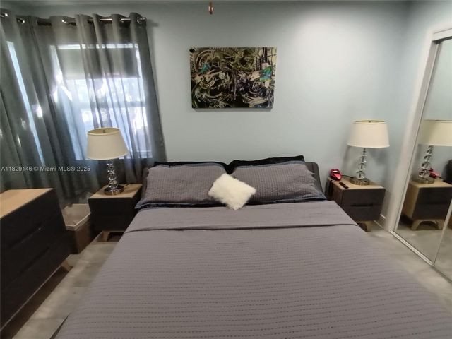 2242 Polk St, Hollywood, FL 33020