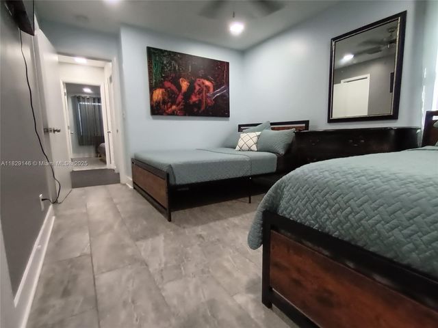 2242 Polk St, Hollywood, FL 33020