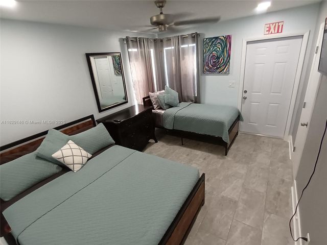 2242 Polk St, Hollywood, FL 33020