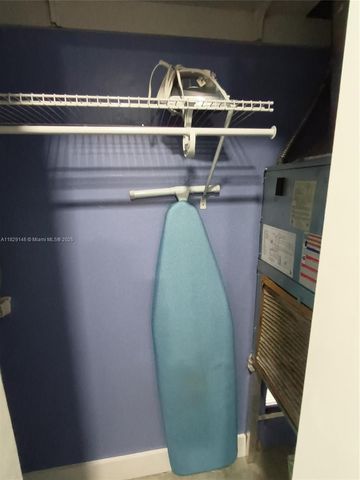 2242 Polk St, Hollywood, FL 33020