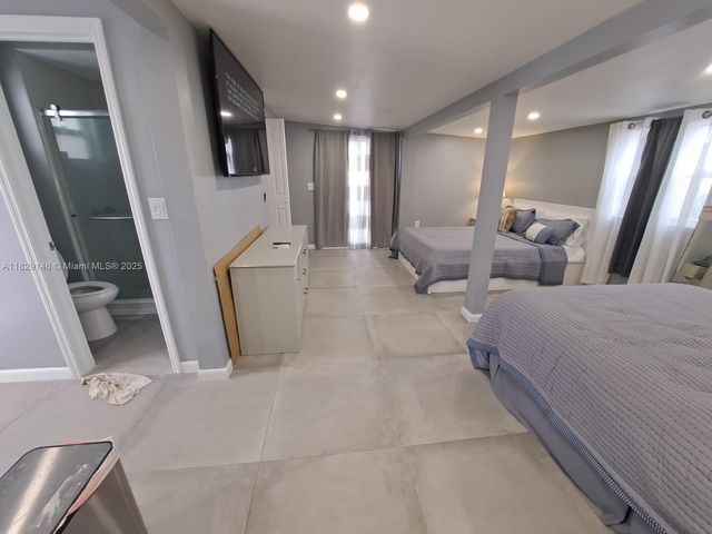 2242 Polk St, Hollywood, FL 33020