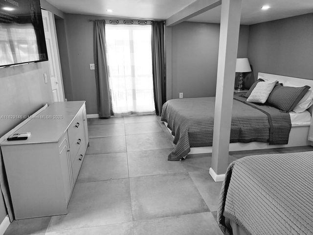 2242 Polk St, Hollywood, FL 33020