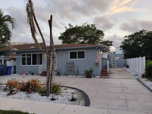 2242 Polk St, Hollywood, FL 33020