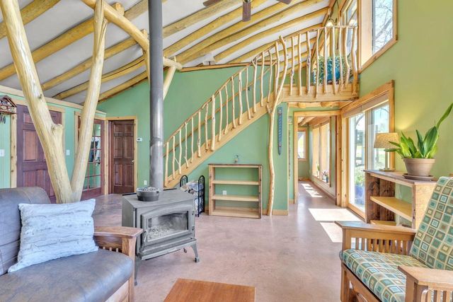 5664 N Dutch Hollow Road, Potosi, WI 53820