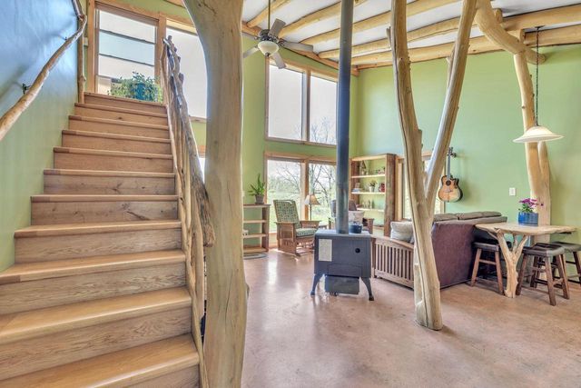 5664 N Dutch Hollow Road, Potosi, WI 53820