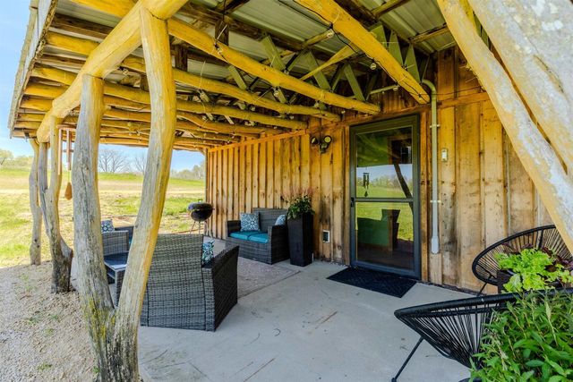 5664 N Dutch Hollow Road, Potosi, WI 53820