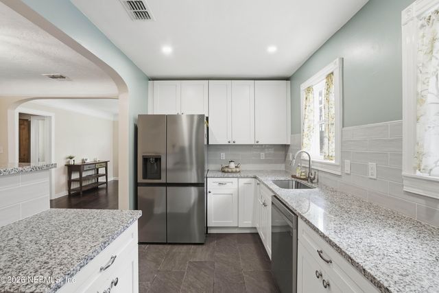 4015 COLLEGE Street, Jacksonville, FL 32205