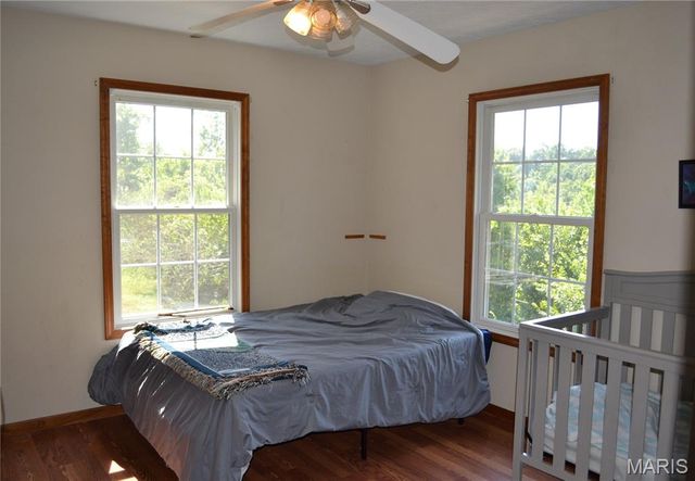 140 Sawmill Rd., St Robert, MO 65584