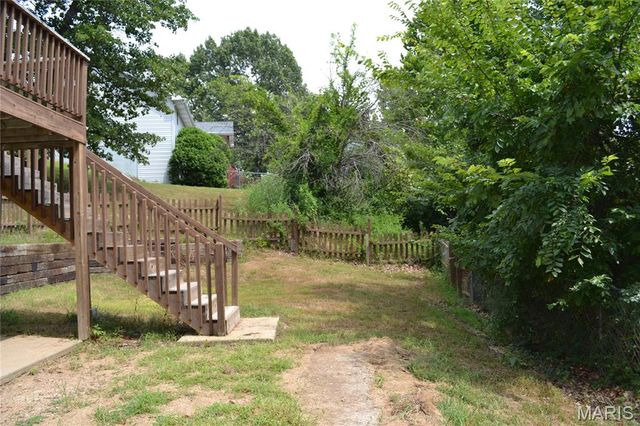 140 Sawmill Rd., St Robert, MO 65584