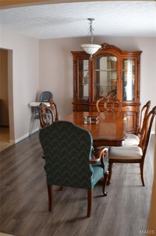 140 Sawmill Rd., St Robert, MO 65584