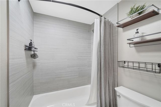 300 Cagney Lane PH9, Newport Beach, CA 92663