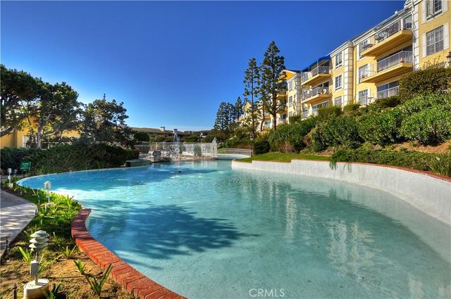 300 Cagney Lane PH9, Newport Beach, CA 92663