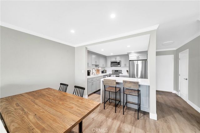 300 Cagney Lane PH9, Newport Beach, CA 92663