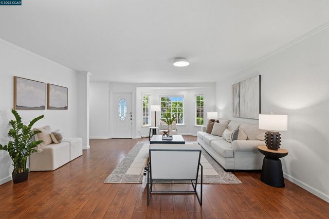 1286 Redwood Dr, Concord, CA 94520