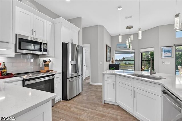 230 NE 18th ST, Cape Coral, FL 33909