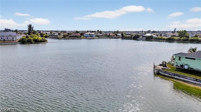 230 NE 18th ST, Cape Coral, FL 33909