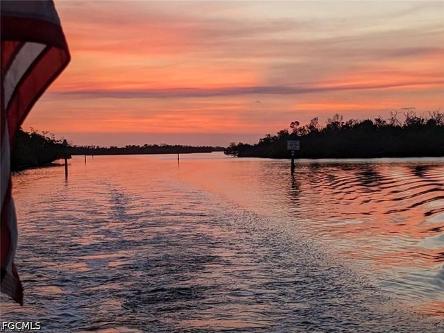 230 NE 18th ST, Cape Coral, FL 33909