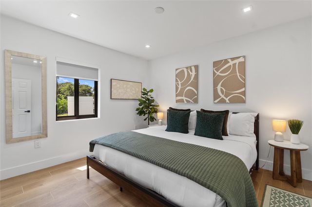 1561 SW 23rd Ave, Fort Lauderdale, FL 33312