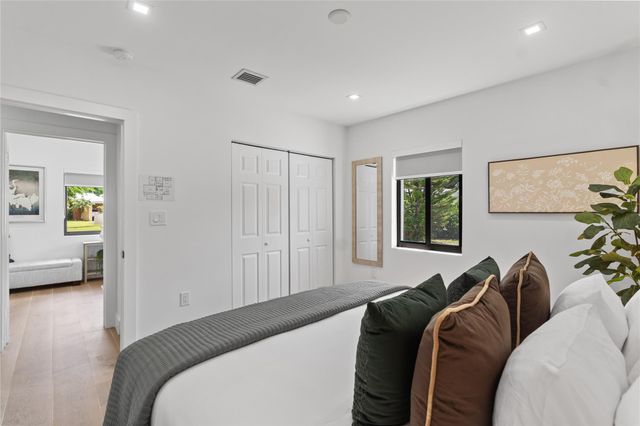 1561 SW 23rd Ave, Fort Lauderdale, FL 33312