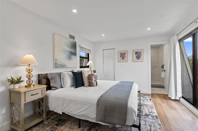 1561 SW 23rd Ave, Fort Lauderdale, FL 33312