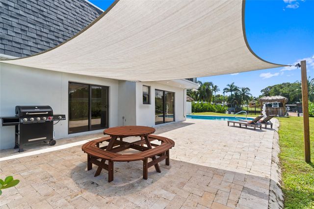 1561 SW 23rd Ave, Fort Lauderdale, FL 33312