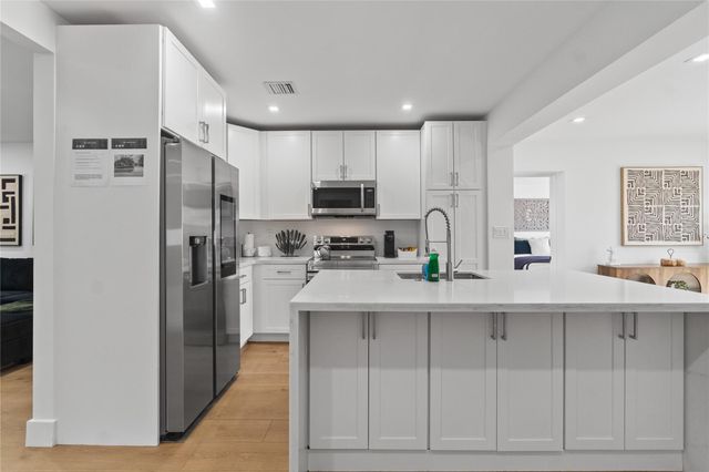 1561 SW 23rd Ave, Fort Lauderdale, FL 33312