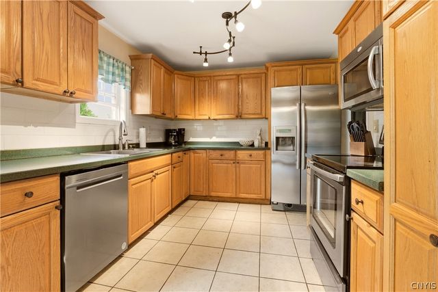 6401 Pillmore Drive, Lee, NY 13440