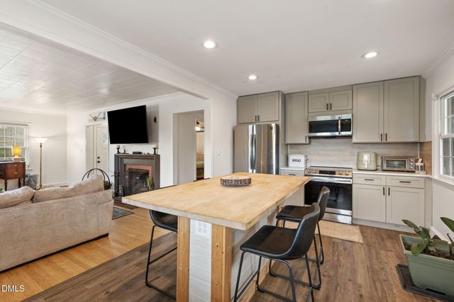 6288 Nc Highway 87 N, Gibsonville, NC 27249