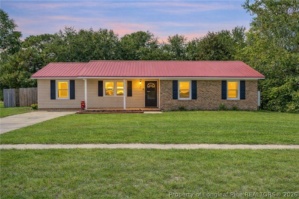 6106 Lexington Drive, Hope Mills, NC 28348 — exterior
